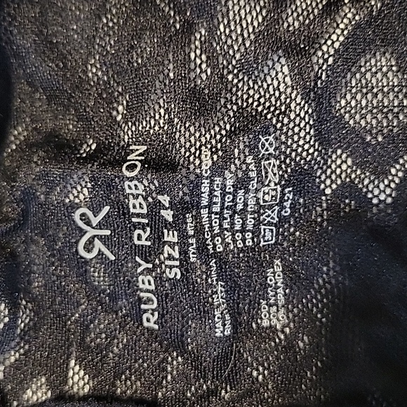 Ruby Ribbon level 1 compression - Picture 2 of 3